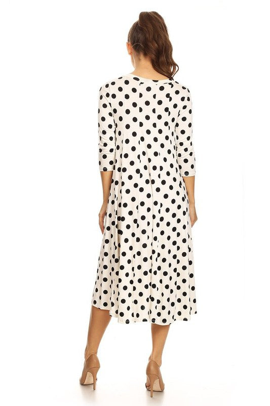 Polka Dot A-Line Midi Dress - Stylish and Flattering with 3/4 Sleeves