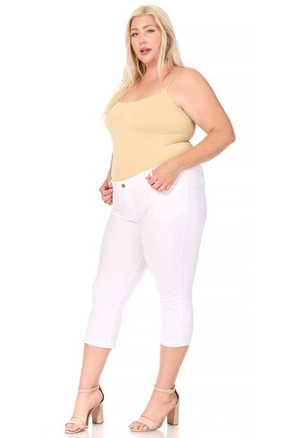 Stretchy Plus Size Capri Jeggings - Pull-On Style with Belt Loops & Pockets