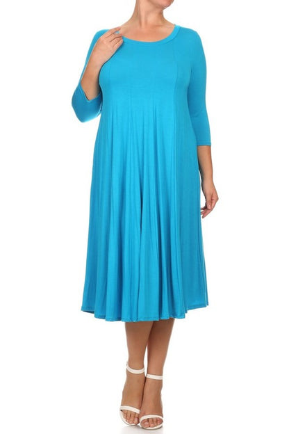 Solid 3/4 Sleeve Midi Dress - Relaxed Style with Scoop Neck and Pleated Detailing